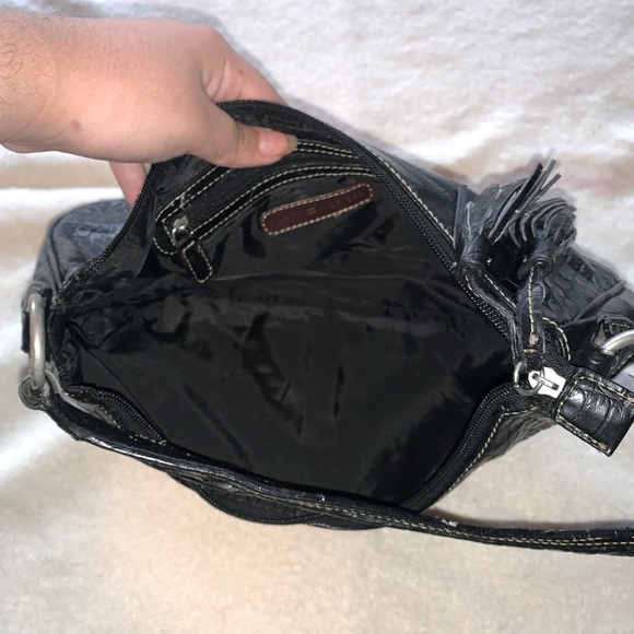 Black and silver leather Tommy Hilfiger purse - Picture 7 of 10